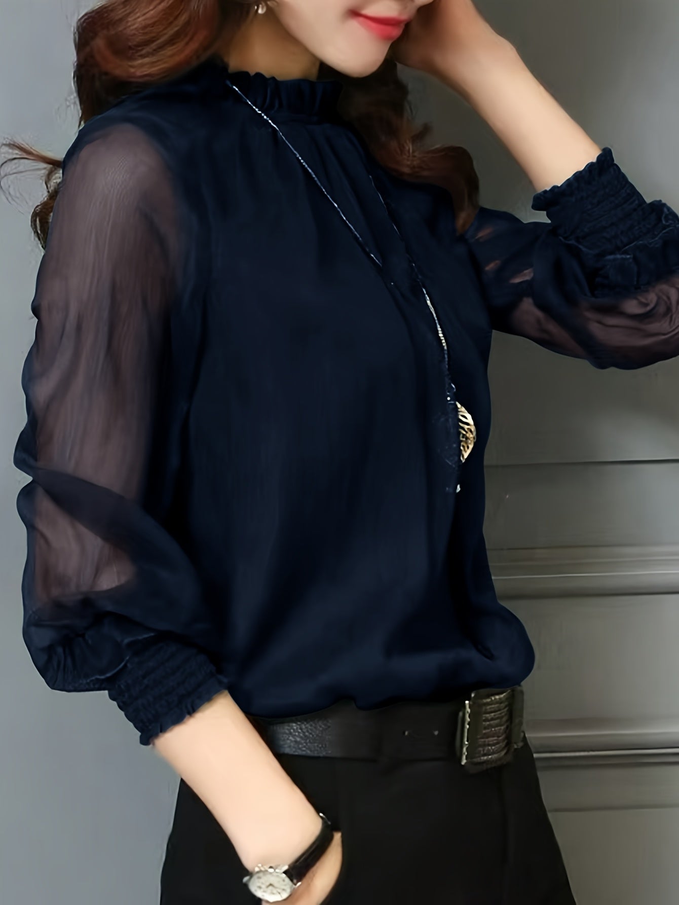 Blusa Feminina Elegante com Gola Alta e Babado - Manga Longa, Cores Sólidas, Camisa para Escritório e Casual, Top Semi-Transparente para Todas as Estações, Lavável na Máquina, Caimento Regular para Eventos Sociais (Sem Acolchoado)