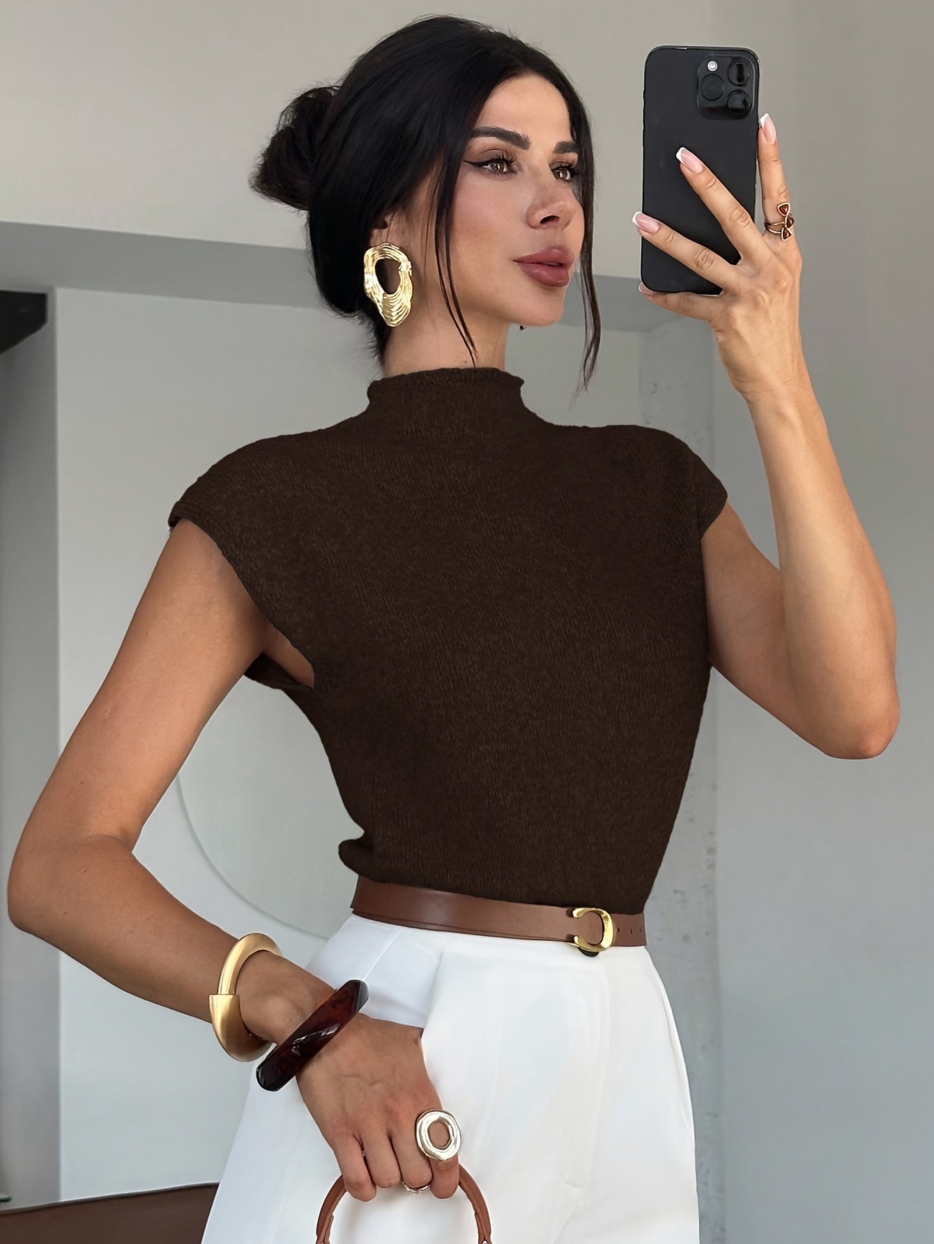 Conjunto de Roupa de Escritório Elegante e Casual para Mulher, Incluindo um Camisola de Malha de Manga Curta, Gola Alta e Corte Solto, Versátil para o Outono e Inverno, Adequado para Professores e Looks do Dia a Dia