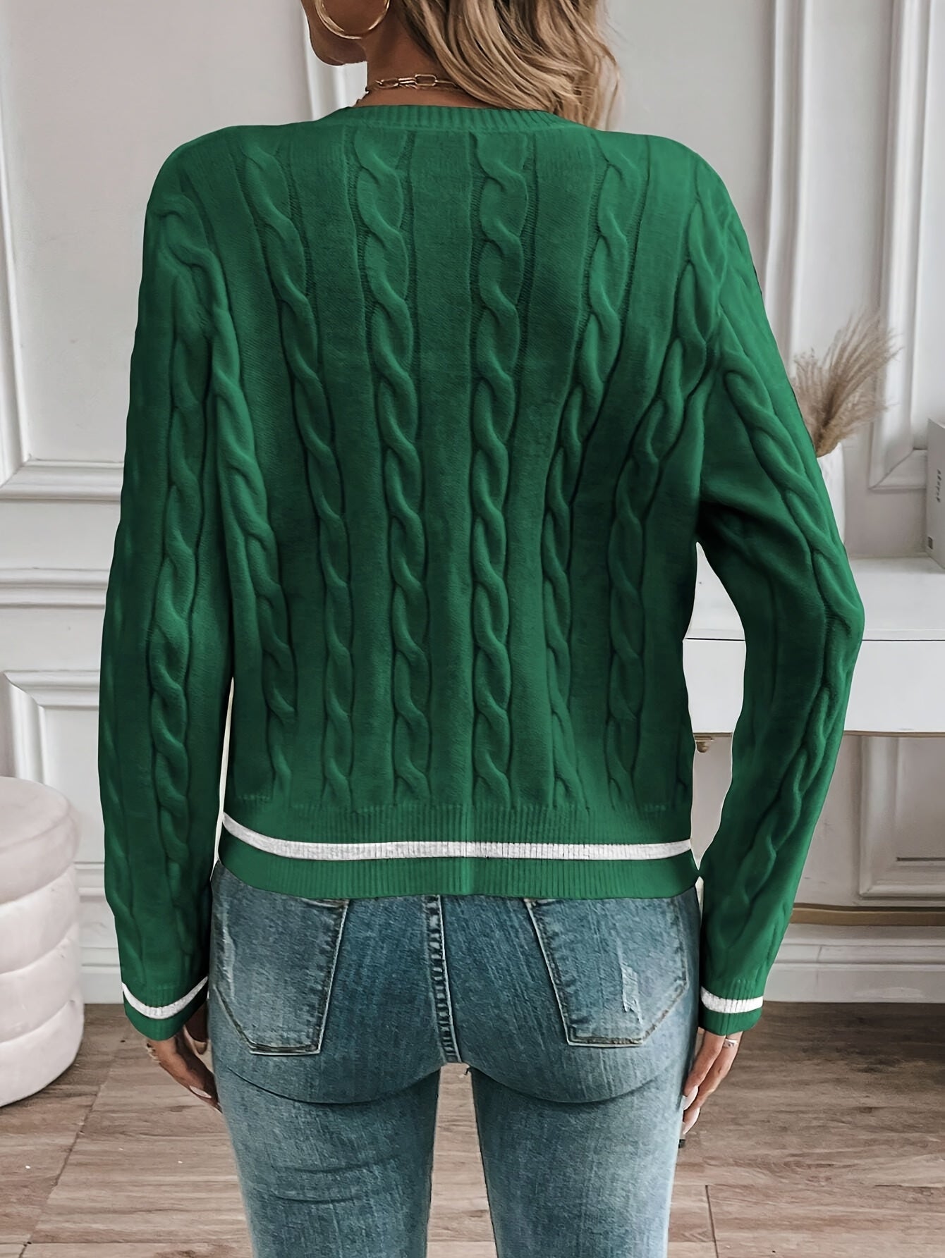 Cardigã Feminino Elegante de Manga Longa - Abertura Frontal com Botões, Lavável à Máquina, Suéter Não Elástico para Primavera Verão Outono, Casual a Semi-Formal, Peça Sazonal de Camadas, Tricô Decorado com Botões