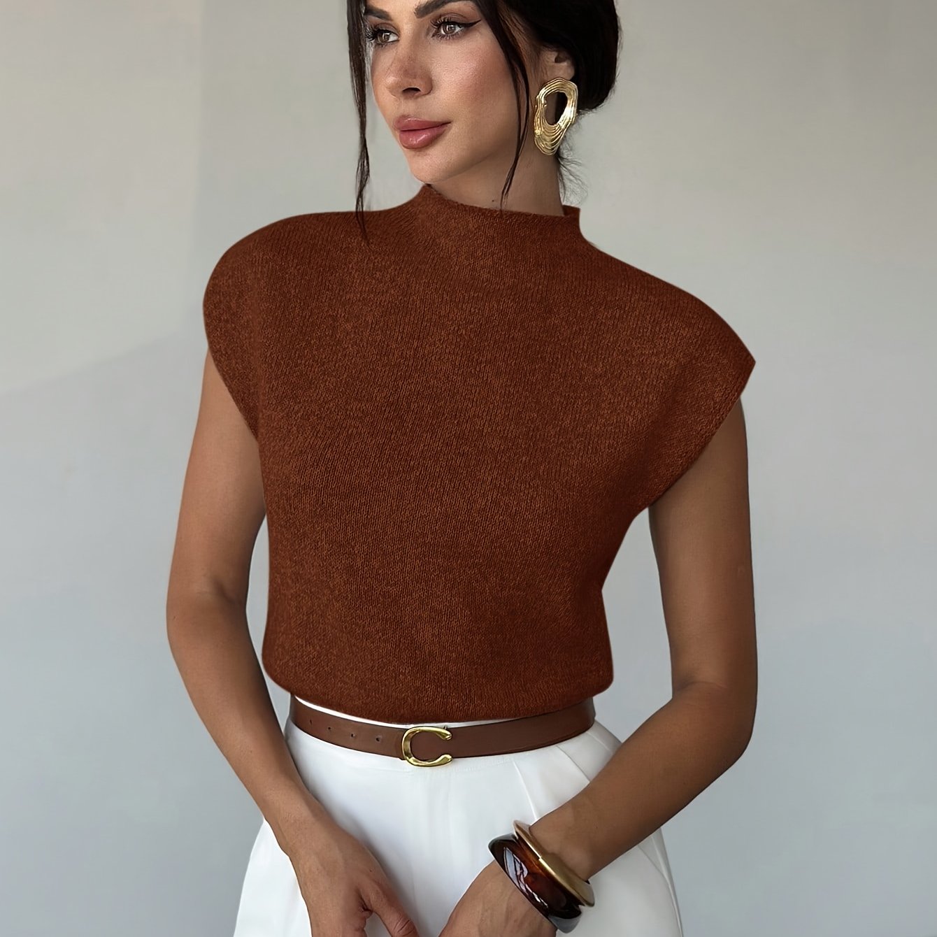 Conjunto de Roupa de Escritório Elegante e Casual para Mulher, Incluindo um Camisola de Malha de Manga Curta, Gola Alta e Corte Solto, Versátil para o Outono e Inverno, Adequado para Professores e Looks do Dia a Dia
